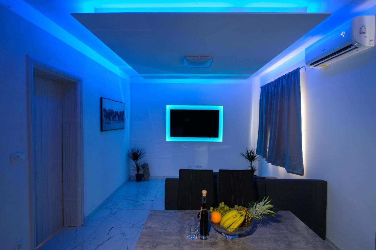Pelja Apartment *