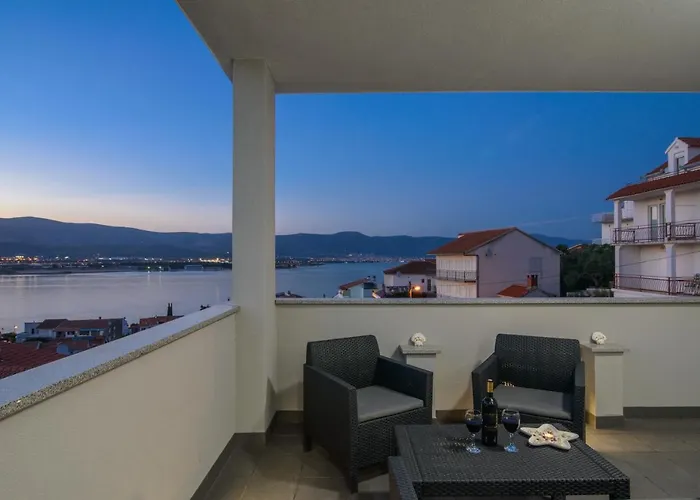Apartments Pelja